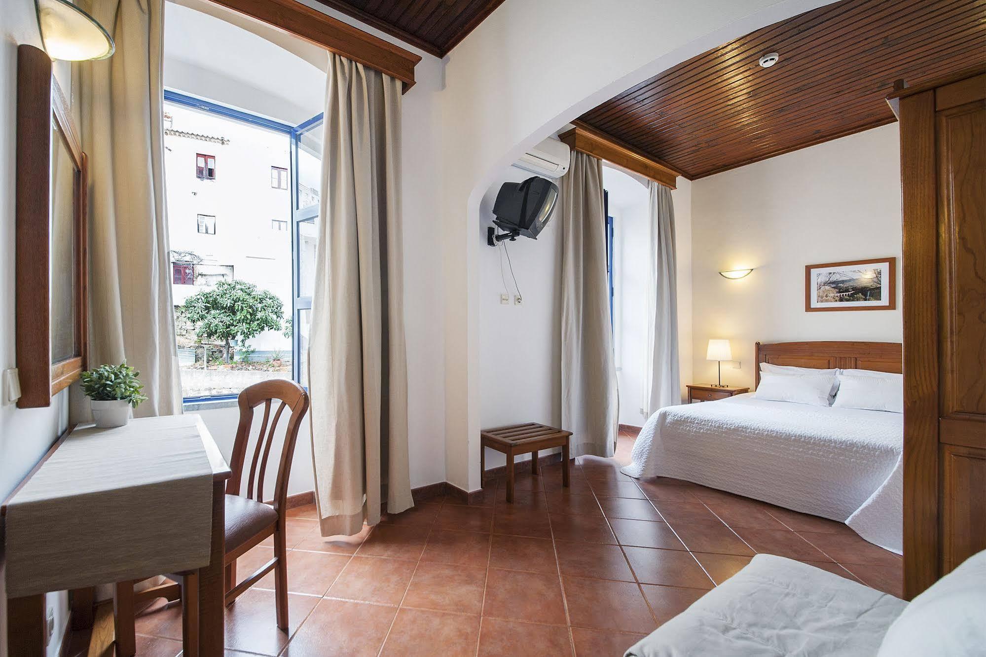 Beira Rio Hotel Mertola Exterior photo