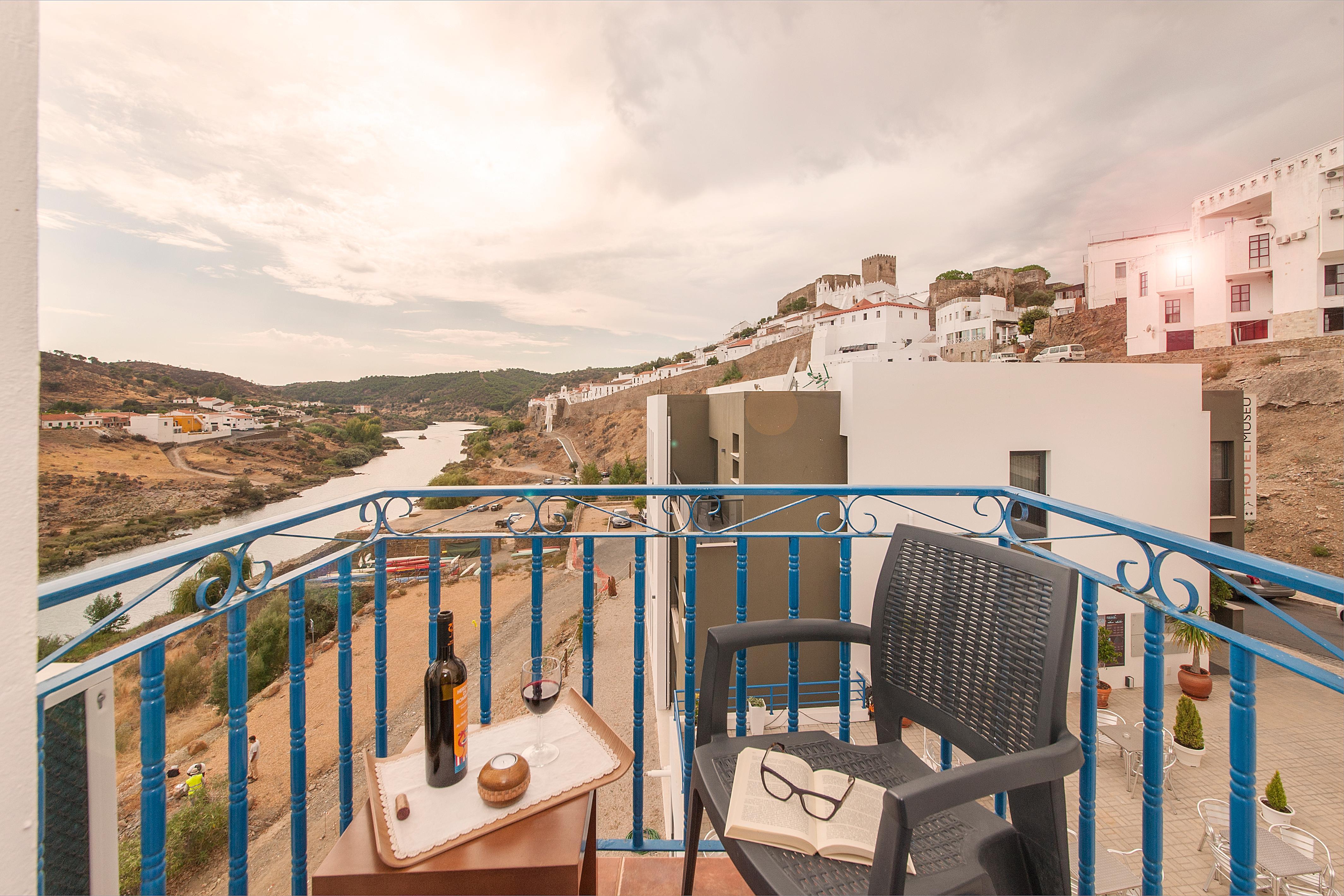 Beira Rio Hotel Mertola Exterior photo