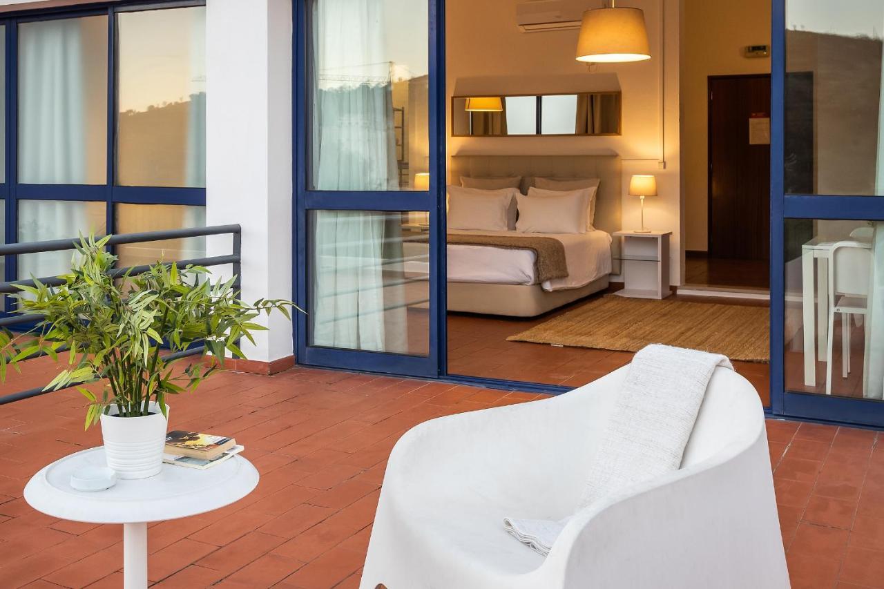 Beira Rio Hotel Mertola Exterior photo