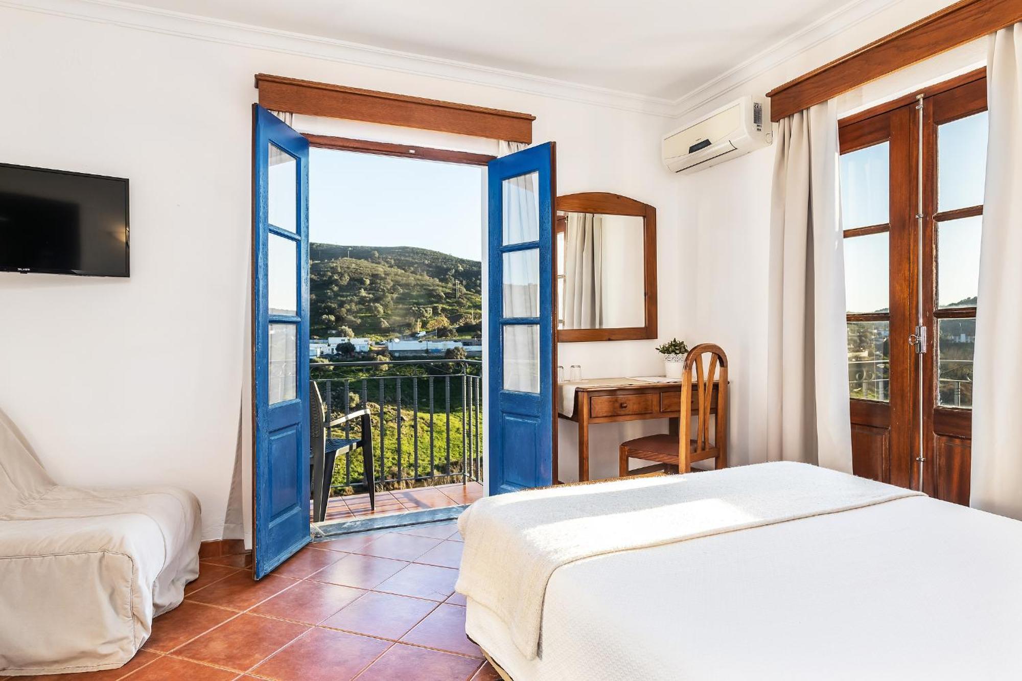 Beira Rio Hotel Mertola Exterior photo