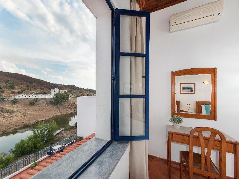 Beira Rio Hotel Mertola Room photo