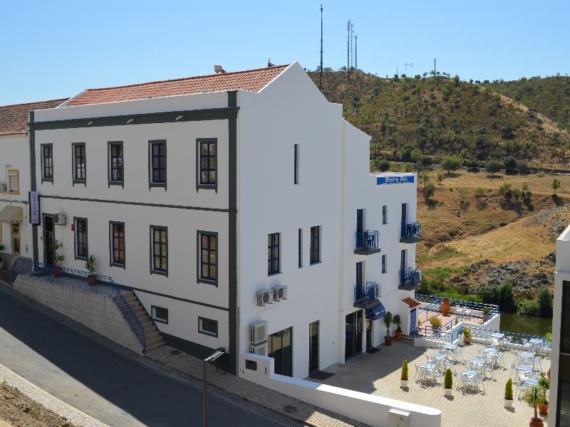 Beira Rio Hotel Mertola Exterior photo